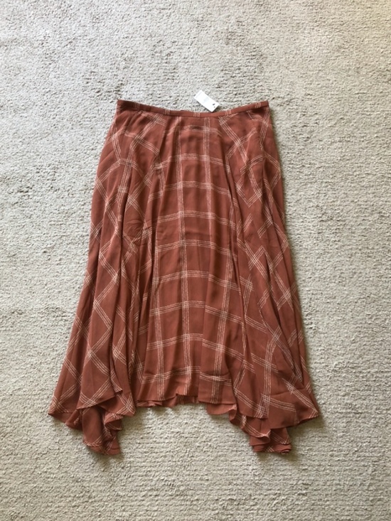 RW&CO. Dresses & Skirts - RW&CO Midi Skirt.NWT.